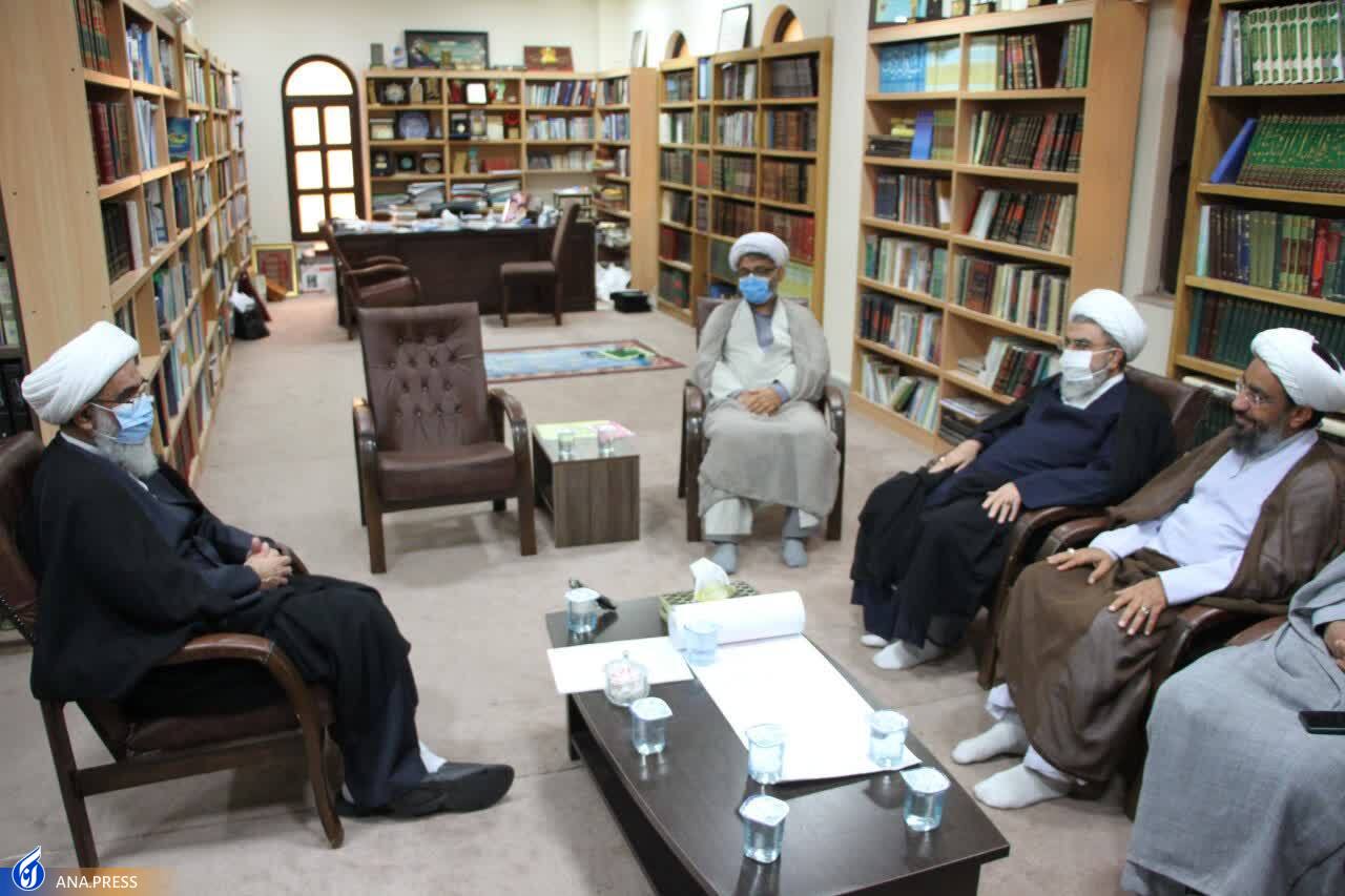 پاسخگویی دانشجویان به چالش&zwnj;ها و شبهات در بستر دانشگاه