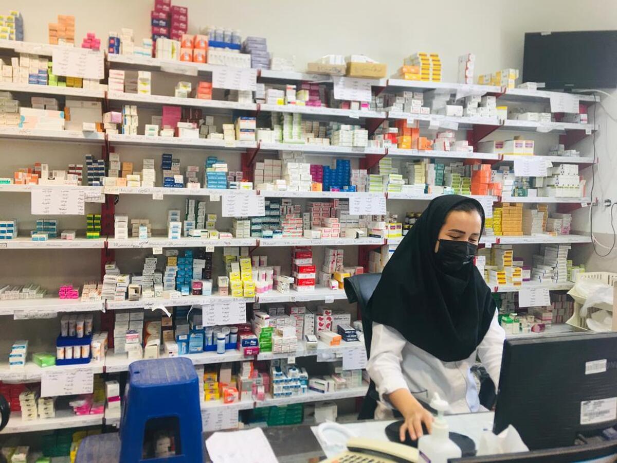 طرح دارویار چه بر سر بازار دارو آورد؟  مردم مقصراند یا هزینه‌های بالای تولید!
