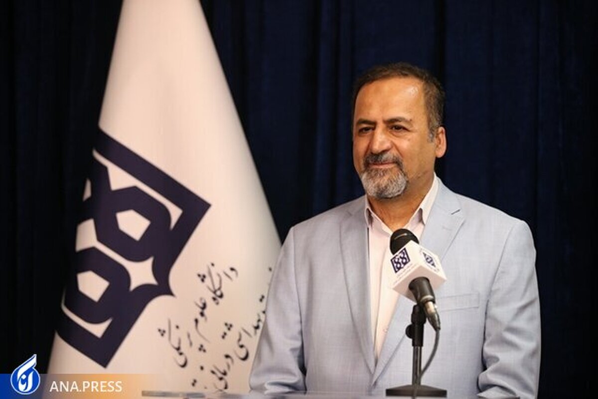 شعار‌های احساسی برخی دانشجویان نشان از ناپختگی آن‌ها دارد