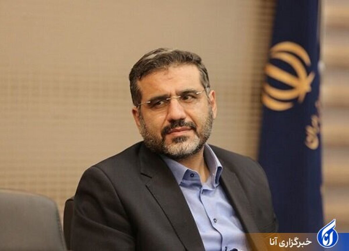 کسی حق ندارد از مردم طلبکار باشد/ بدون لکنت ونگرانی، محکم از آرمانهای انقلاب دفاع میکنیم