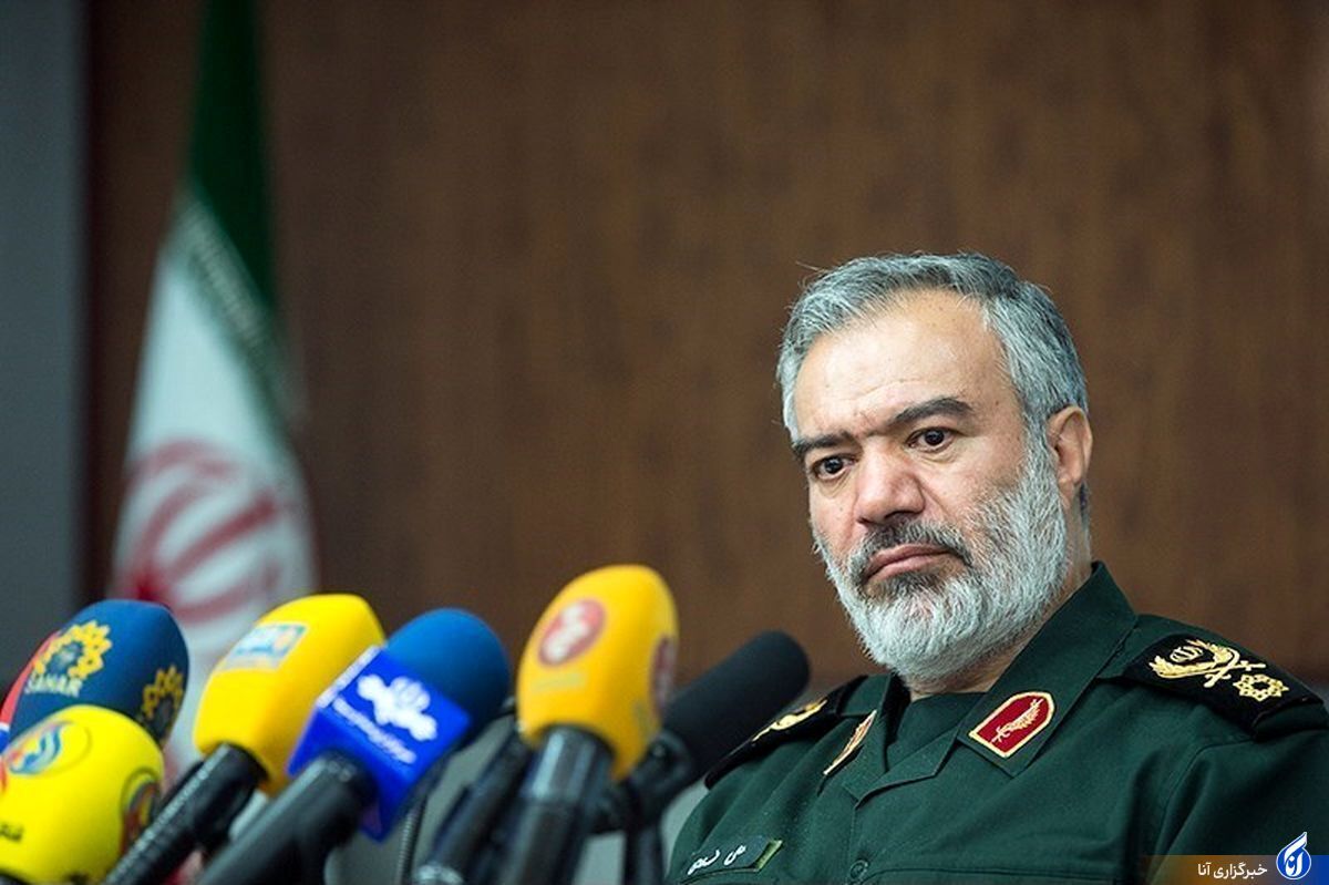 هیچکس جز ملت ایران نباید برای سرنوشت خود تصمیم بگیرد/ پاسداران به هیچکس اجازه دخالت و تجاوز به کشور را نمیدهند
