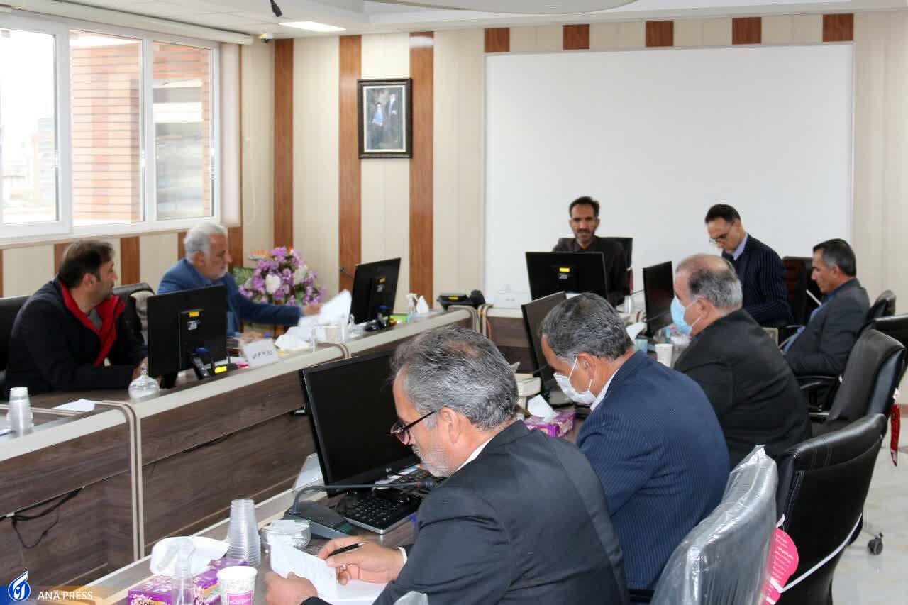 توسعه روابط پژوهشی دانشگاه آزاد و شورای شهر خمین/از تعریف پایان&zwnj;نامه&zwnj;ها درباره حل معضلات شهری تا جشنواره&zwnj;های با طعم زعفران