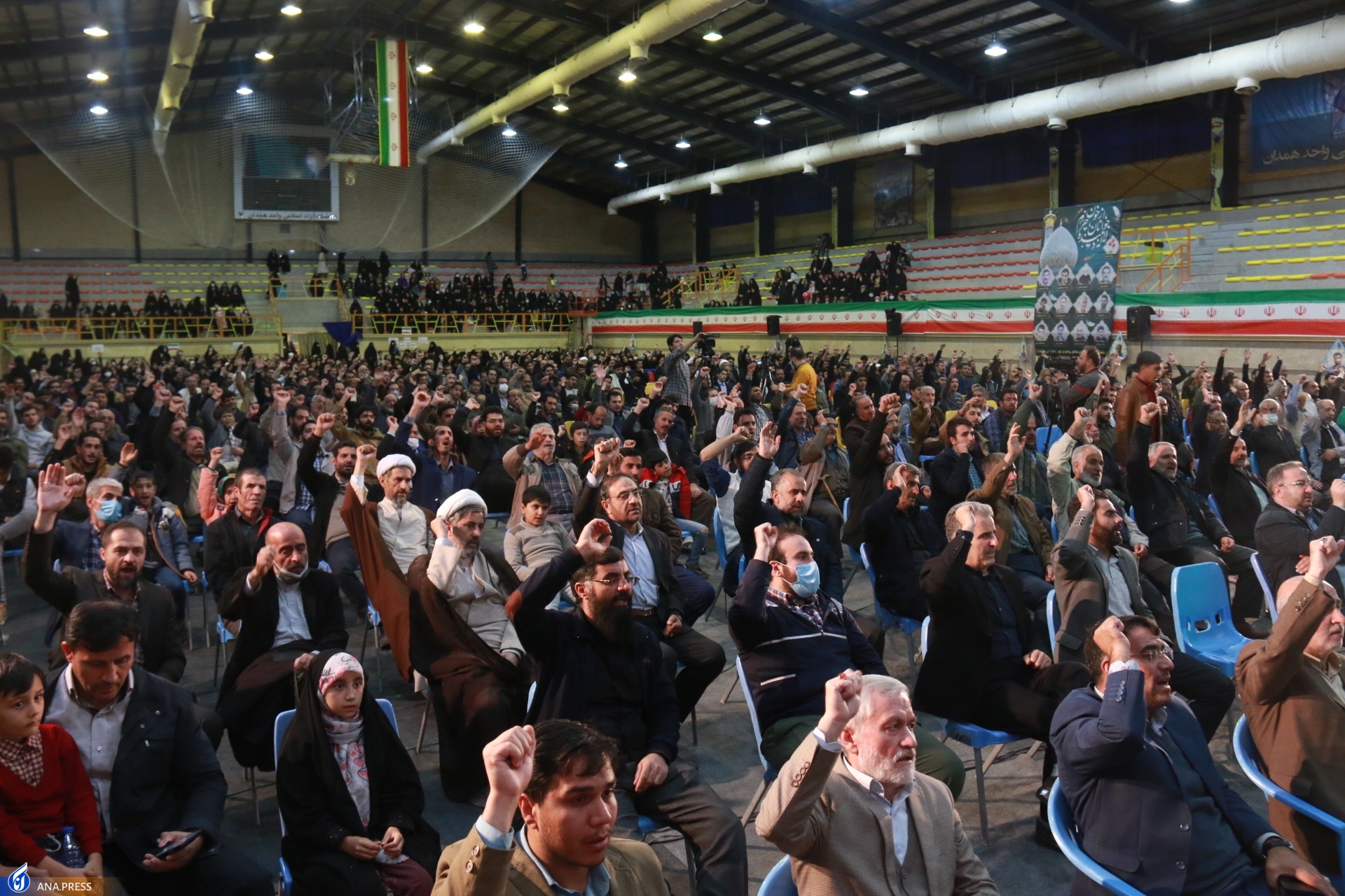 38 هزار دروغ شبکههای ماهوارهای علیه جمهوری اسلامی در 45 روز/ تیر دشمن با هوشیاری دانشجویان به سنگ خورد 38 هزار دروغ شبکههای ماهوارهای علیه جمهوری اسلامی در 45 روز/ تیر دشمن با هوشیاری دانشجویان به سنگ خورد