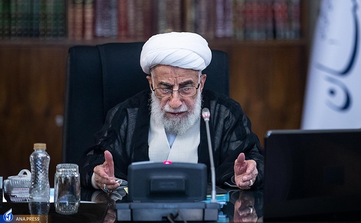 علامه طباطبایی مظهر علم و عمل توأمان است/یک توصیه به طلاب جوان