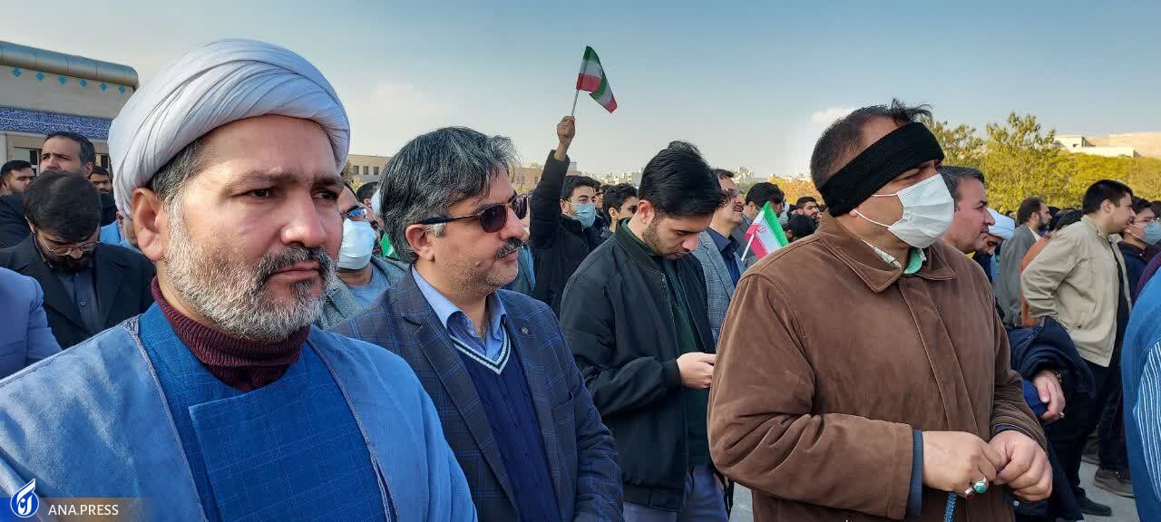 وداع با شهدای دانشجوی بسیجی مدافع امنیت در دانشگاه فردوسی + عکس وداع با شهدای دانشجوی بسیجی مدافع امنیت در دانشگاه فردوسی + عکس