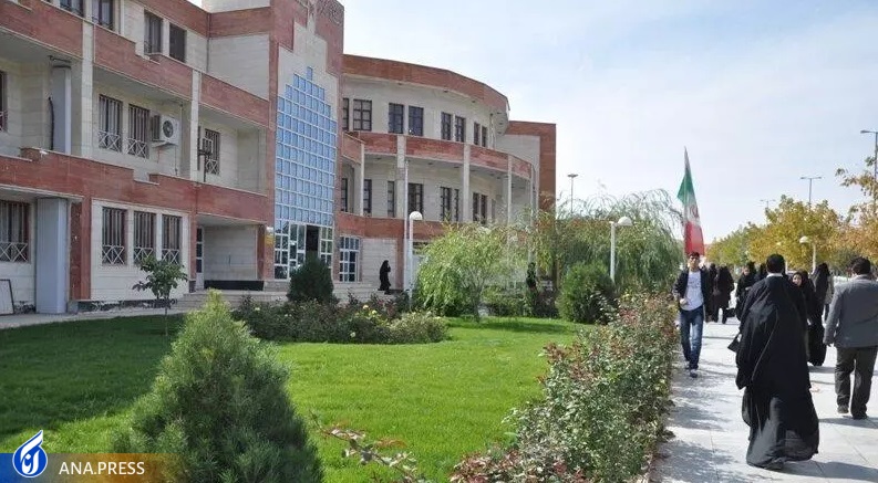 جزئیاتی از پروژه هوشمندسازی کلاسهای درس دانشگاه آزاد کرمانشاه جزئیاتی از پروژه هوشمندسازی کلاسهای درس دانشگاه آزاد کرمانشاه