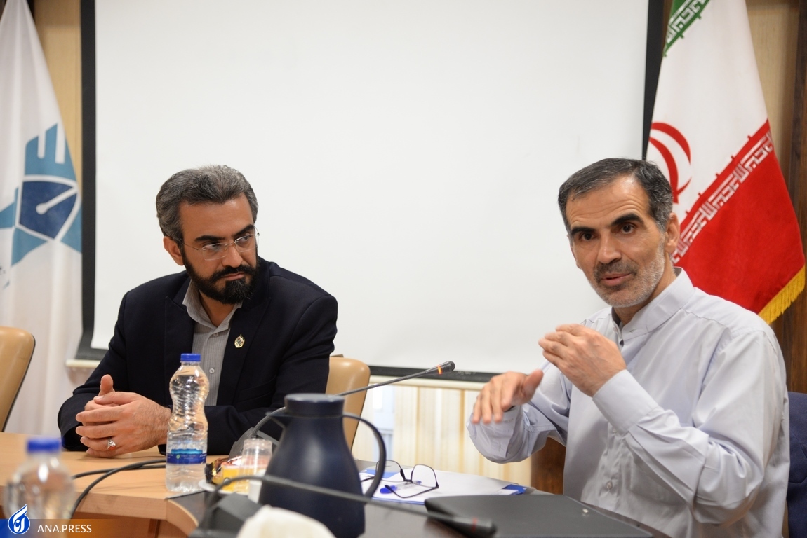 مشورت&zwnj;گرایی مانع رکود فکری می&zwnj;شود