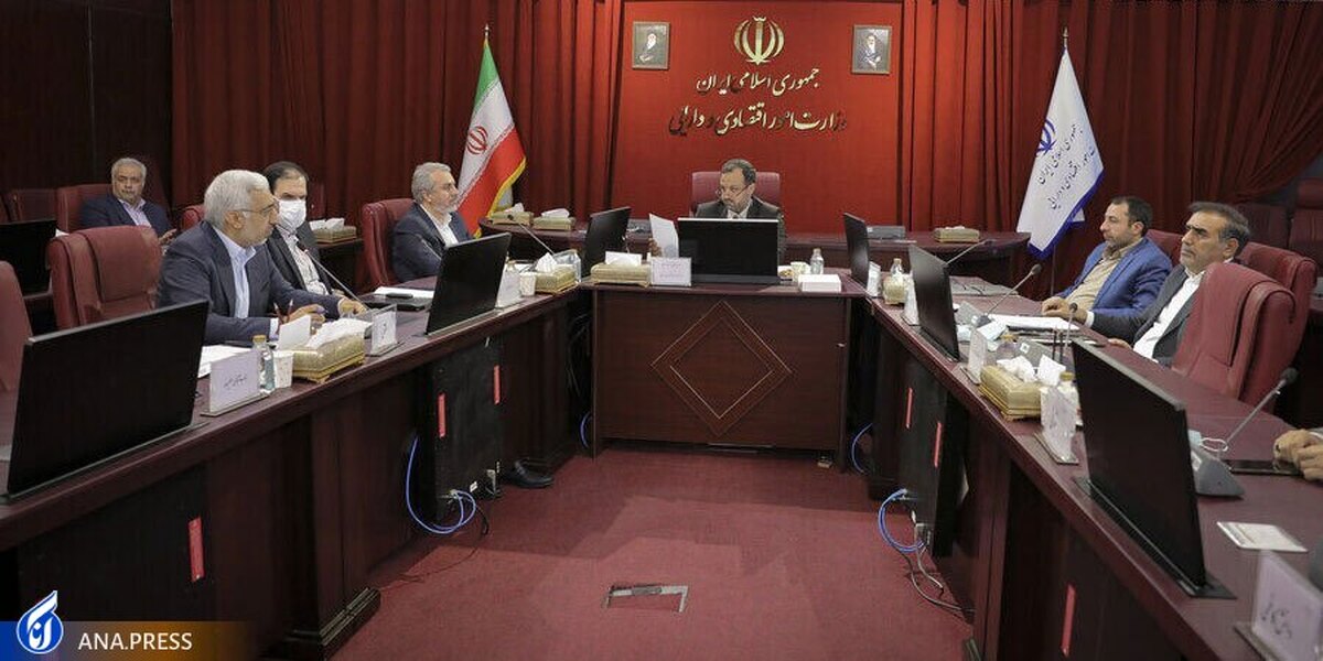 بازی جدید وزارت اقتصاد و شورای عالی بورس با اذهان مردم