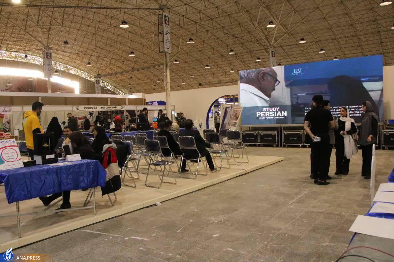 قباد بهزادی پور مدیر کل سرا&zwnj;های نوآوری و مدیرکل امور