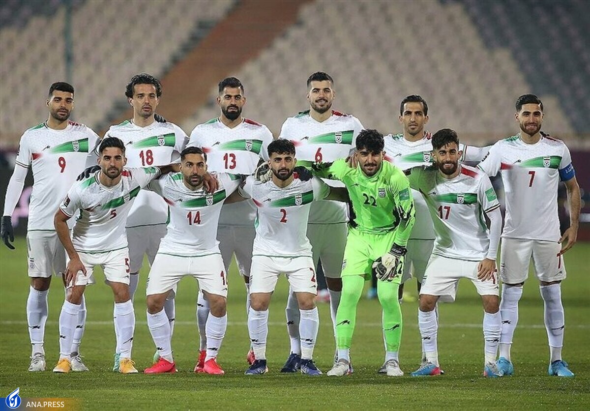 حمایت از تیم ملی فوتبال در برنامه «پرچم بالاست»