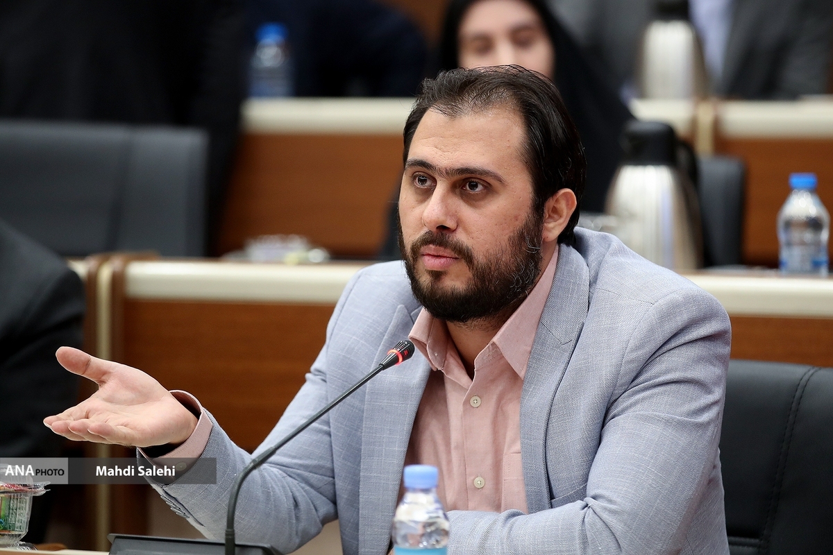 قجری: رسانهها پیشرفتهای حوزه علم و فناوری را تبیین کنند