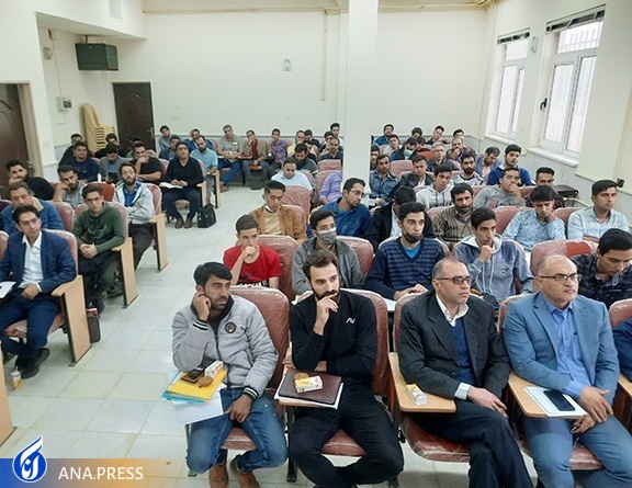 تقویت ذهن ثروتمند و عاری از کارمندی با علم و عملگرایی برای ورود به دنیای کارآفرینی