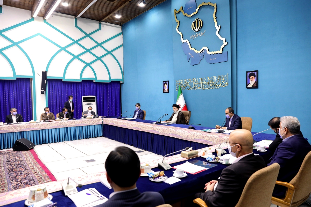 ایجاد مراکز آموزشی در دستگاههای اجرایی و جذب نیرو از آنها ناقض عدالت آموزشی است