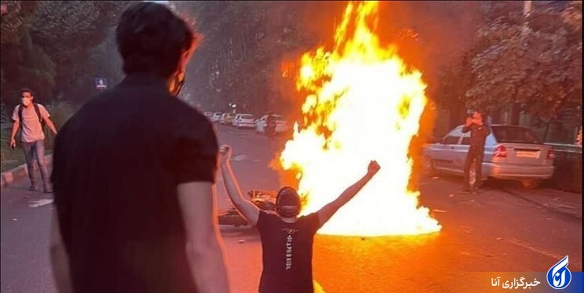 با آشوبگران و برهمزنندگان نظم و امنیت قاطعانه برخورد کنید