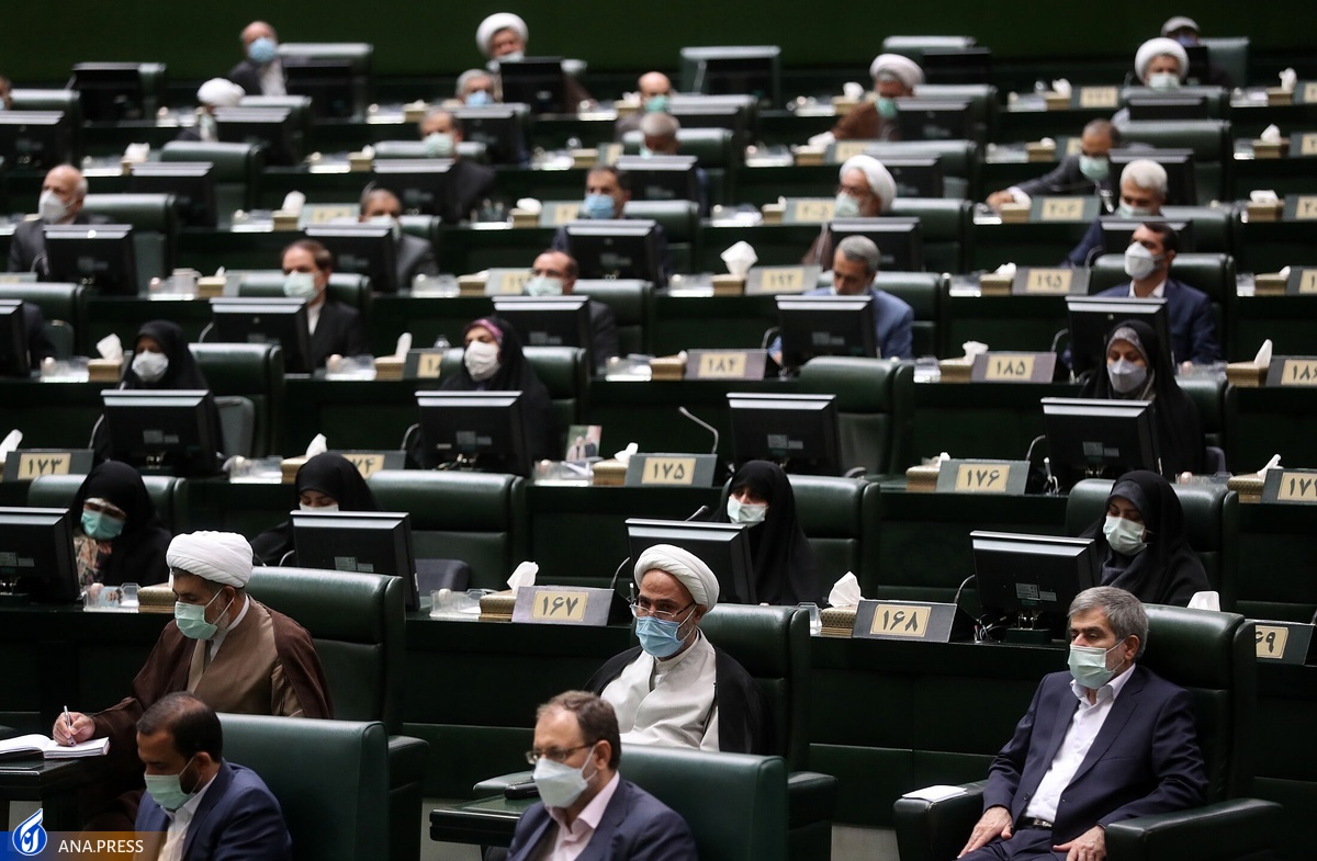 مجلس باید برای تغییر «ساختار سیاسی به پارلمانی» اقدام کند