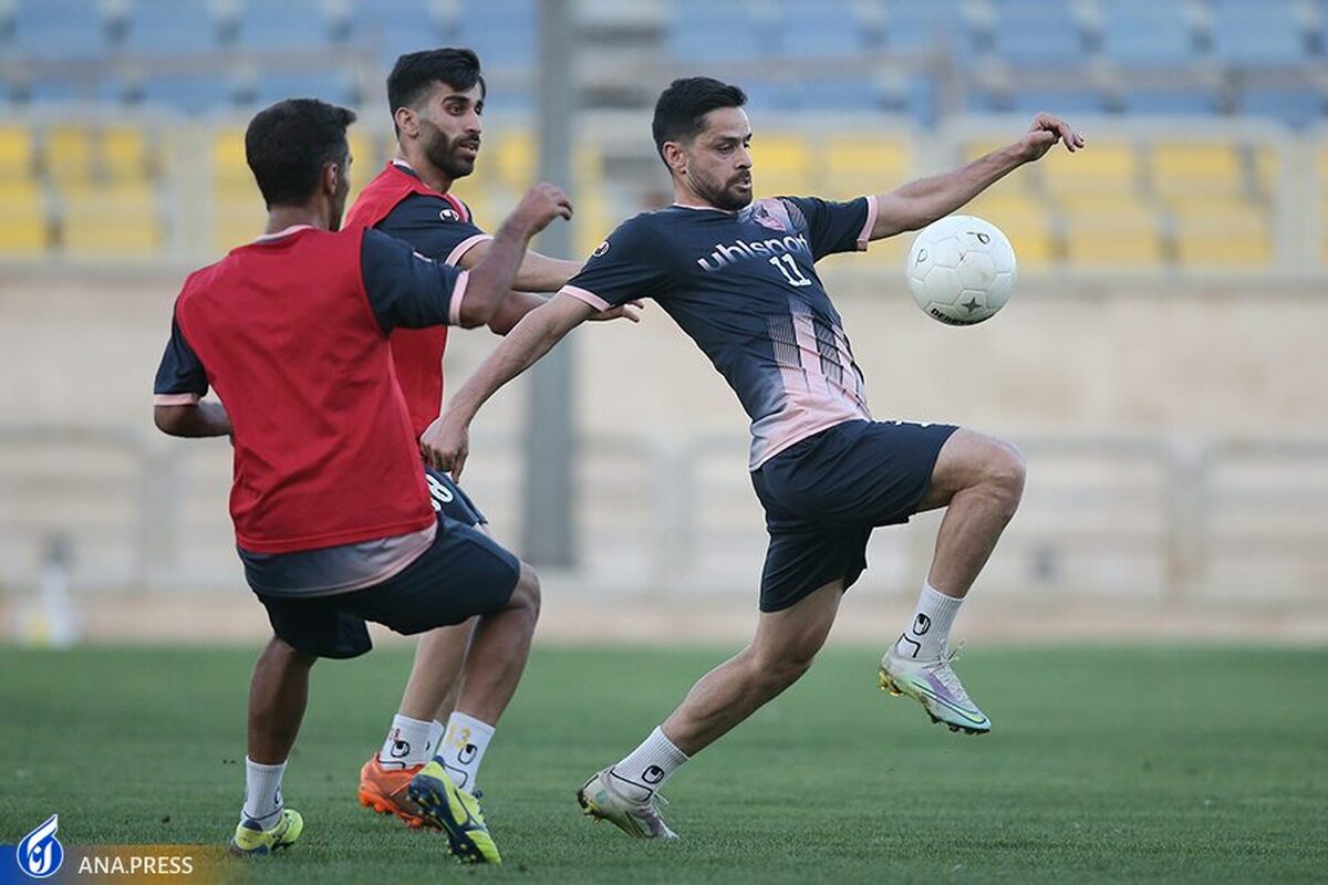 پرسپولیس مقابل شمس آذر متوقف شد
