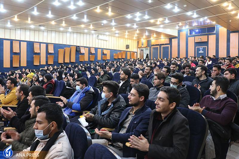 «پویش اشتغال» نیروی ماهر دانشبنیان را تحویل جامعه و صنعت میدهد «پویش اشتغال» نیروی ماهر دانشبنیان را تحویل جامعه و صنعت میدهد