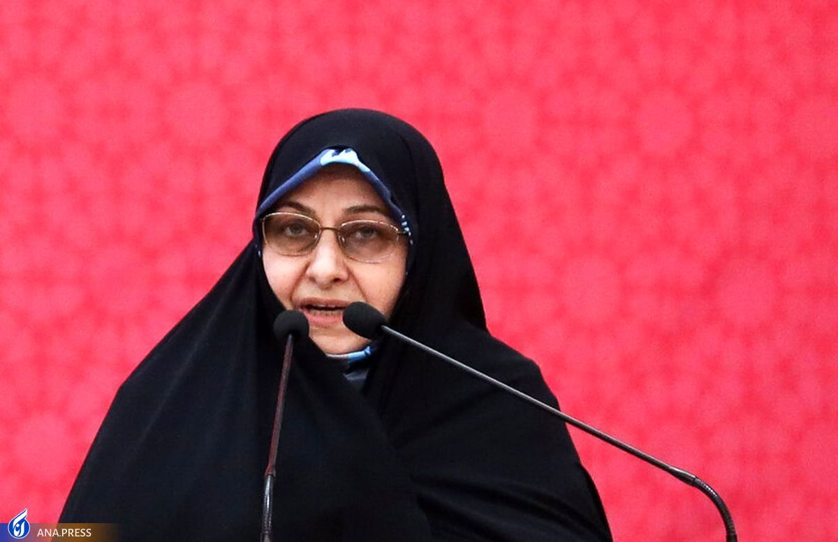 آگاهی دختران میتواند هجمه رسانهای دشمن را نقش برآب کند