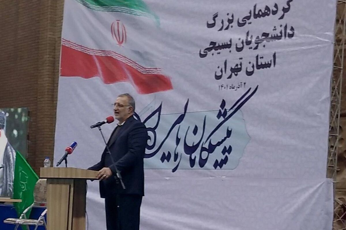 خودمان باید عمل و این وضعیت را اصلاح کنیم/ دانشجو باید مطالبه کند