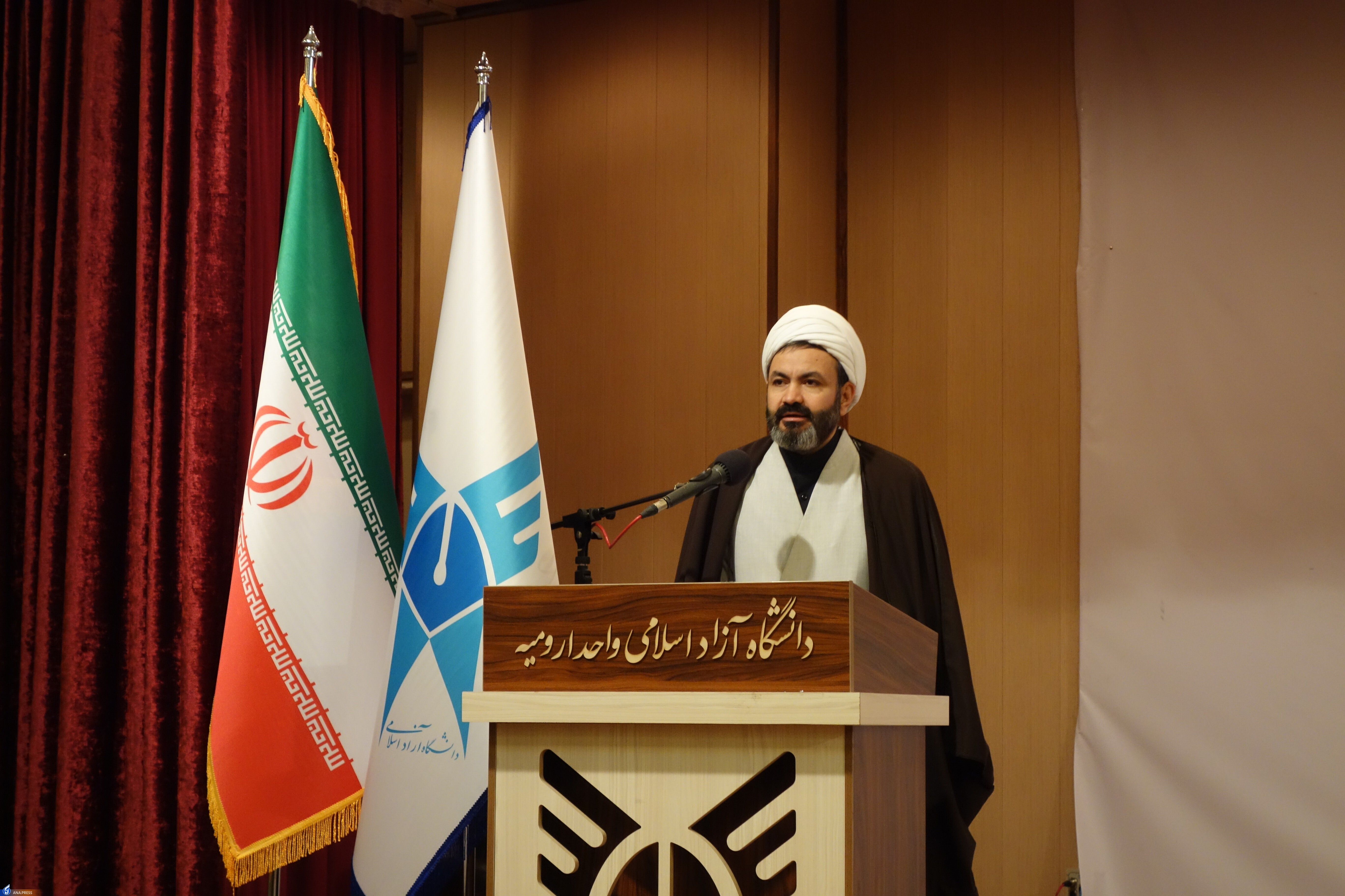 لزوم بازنگری&zwnj; اساسی در مسیر تحصیل دانشجویان