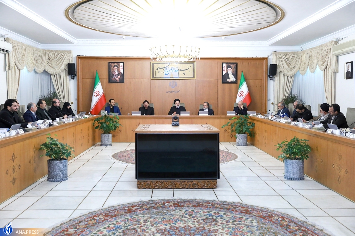 ترمیم حقوق باید بر مبنای بهرهوری و تقویت قدرت خرید باشد