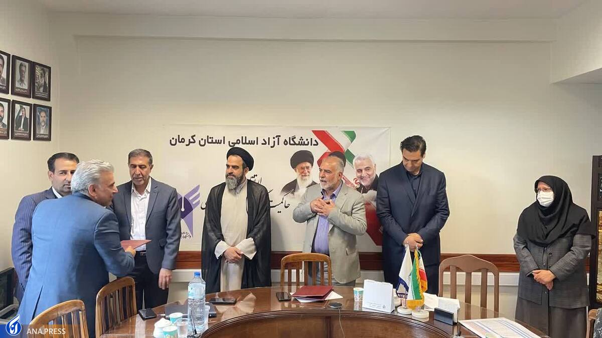 پژوهشگران و فناوران برتر دانشگاه آزاد شهید سلیمانی تجلیل شدند