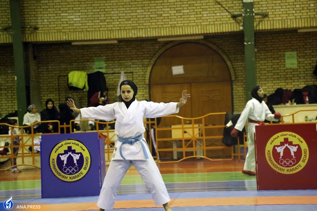 دانشگاه آزاد کرمانشاه قهرمان مسابقات کشوری کاراته بانوان شد دانشگاه آزاد کرمانشاه قهرمان مسابقات کشوری کاراته بانوان شد