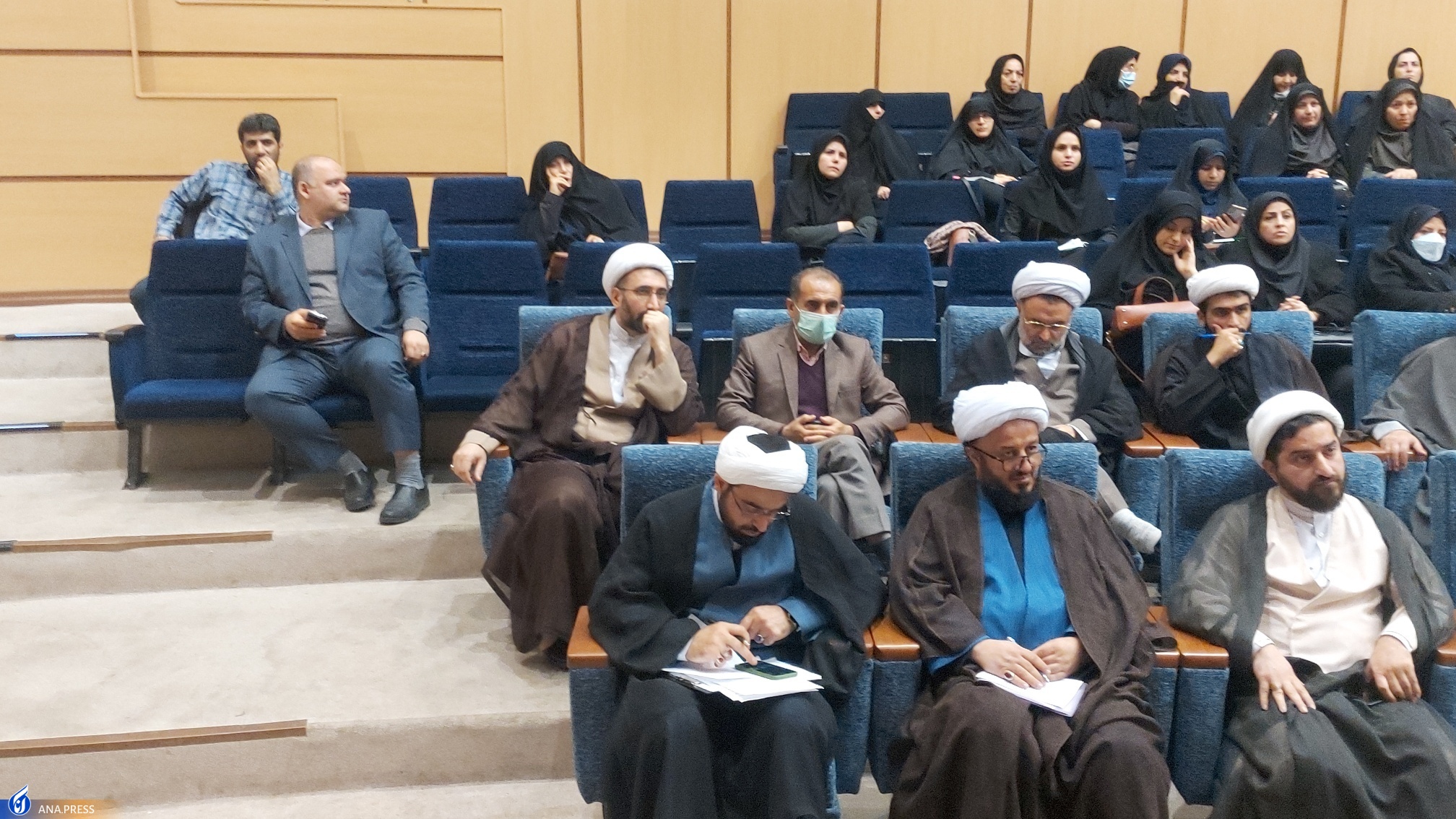 فلسفه وحدت حوزه و دانشگاه تعامل در تحقق تمدن اسلامی با حل مسئلههاست فلسفه وحدت حوزه و دانشگاه تعامل در تحقق تمدن اسلامی با حل مسئلههاست