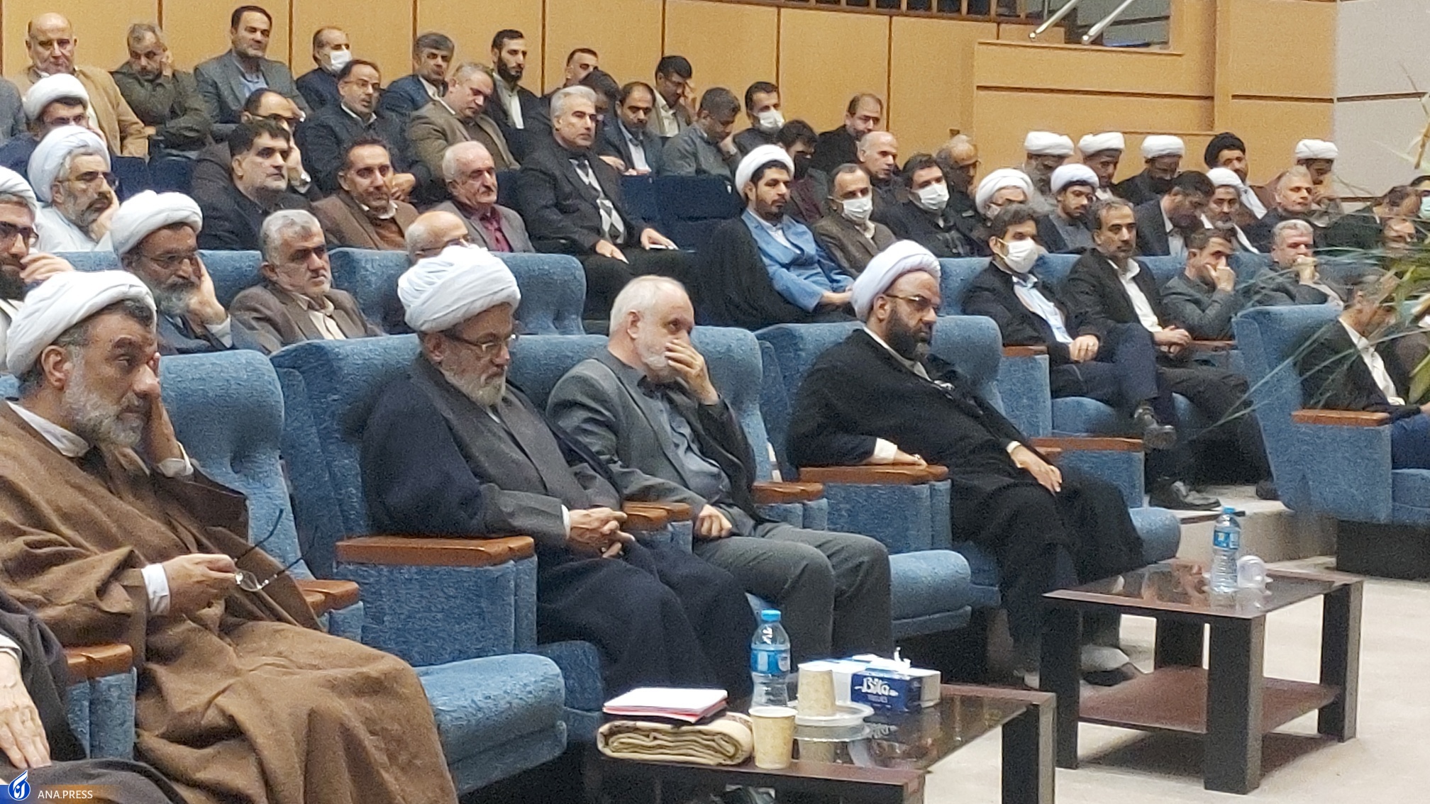 فلسفه وحدت حوزه و دانشگاه تعامل در تحقق تمدن اسلامی با حل مسئلههاست فلسفه وحدت حوزه و دانشگاه تعامل در تحقق تمدن اسلامی با حل مسئلههاست