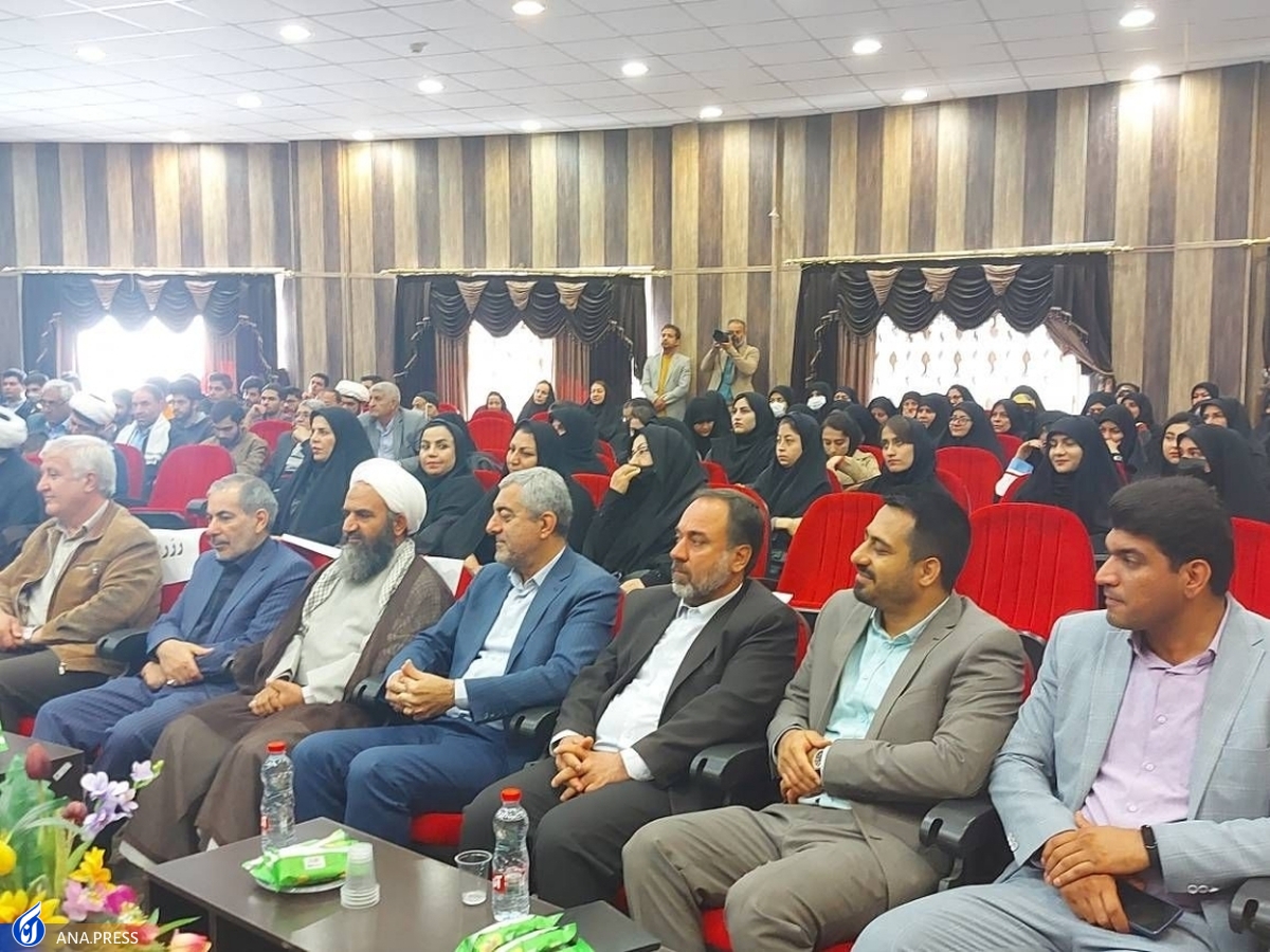 دانشگاهیان معادلات روز ملی و بینالملل را تجزیه و تحلیل کنند