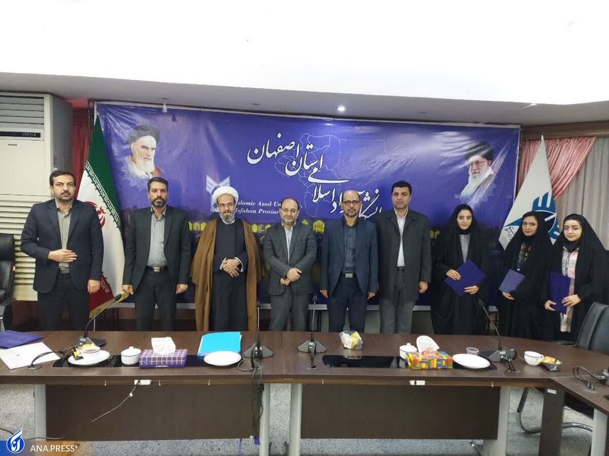 حل مشکلات جامعه با پاسخ به شبهات در کرسیهای آزاداندیشی