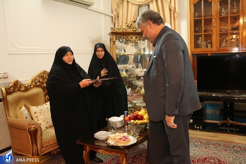 جانبازی در راه حفظ وطن و ناموس افتخار است جانبازی در راه حفظ وطن و ناموس افتخار است