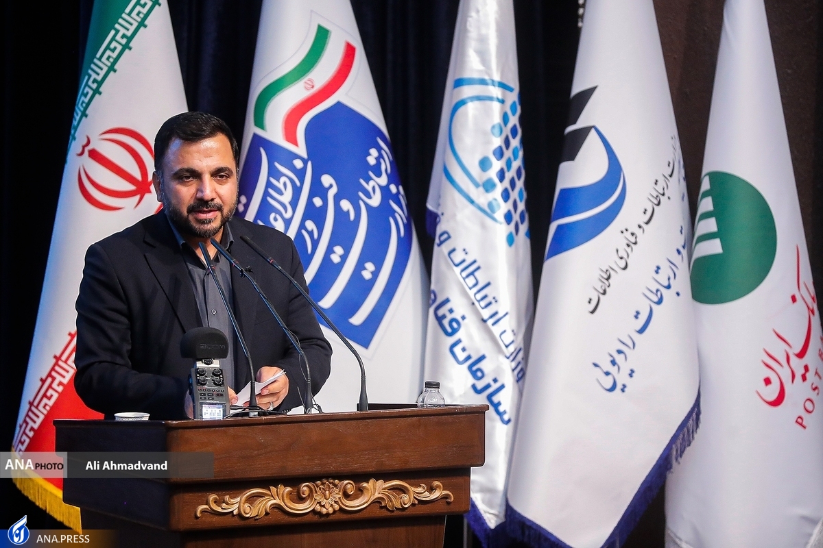 عدم ارتباط دانشگاه و صنعت به علت مقاله محوری پژوهشگاهها است