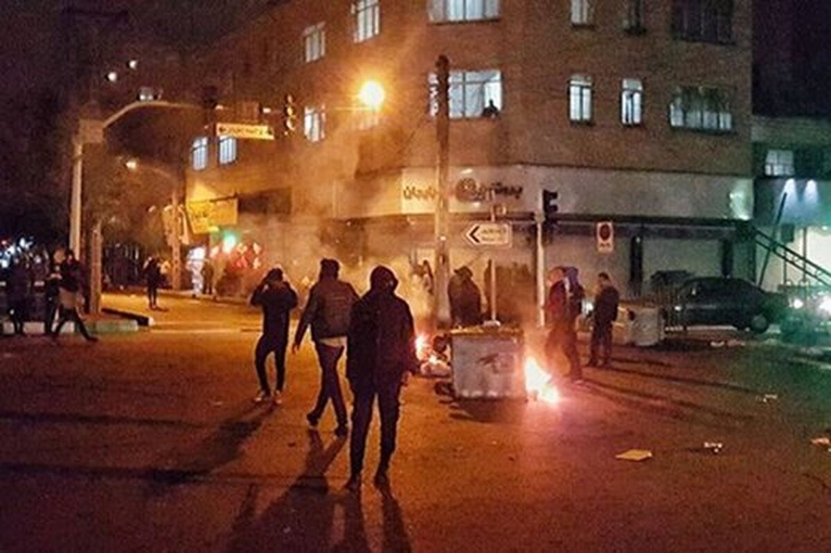 آگاهی بخشی و گفتمان سازی و اصلاحات مداوم راه برون رفت از بحران اجتماعی ـ فرهنگی موجود کشور
