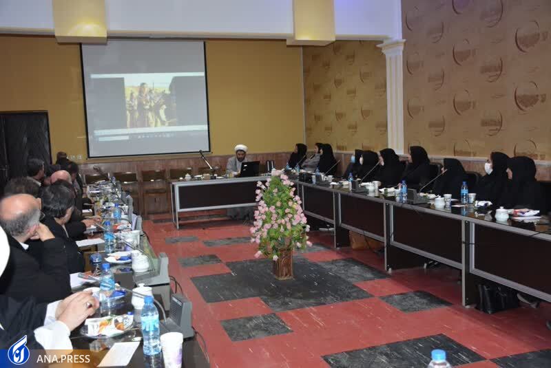 حوزه و دانشگاه آمادهسازی بستر ظهور امام عصر(عج) را برعهده دارند حوزه و دانشگاه آمادهسازی بستر ظهور امام عصر(عج) را برعهده دارند