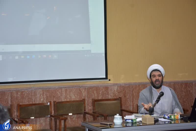 حوزه و دانشگاه آمادهسازی بستر ظهور امام عصر(عج) را برعهده دارند حوزه و دانشگاه آمادهسازی بستر ظهور امام عصر(عج) را برعهده دارند