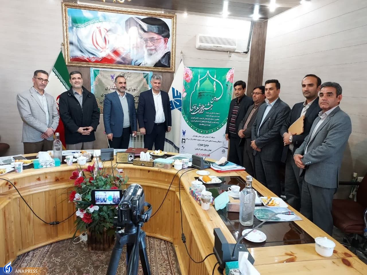 برپایی پیشرویداد دومین جشنواره شعر نبوی در دانشگاه آزاد اسلامی زاهدان برپایی پیشرویداد دومین جشنواره شعر نبوی در دانشگاه آزاد اسلامی زاهدان