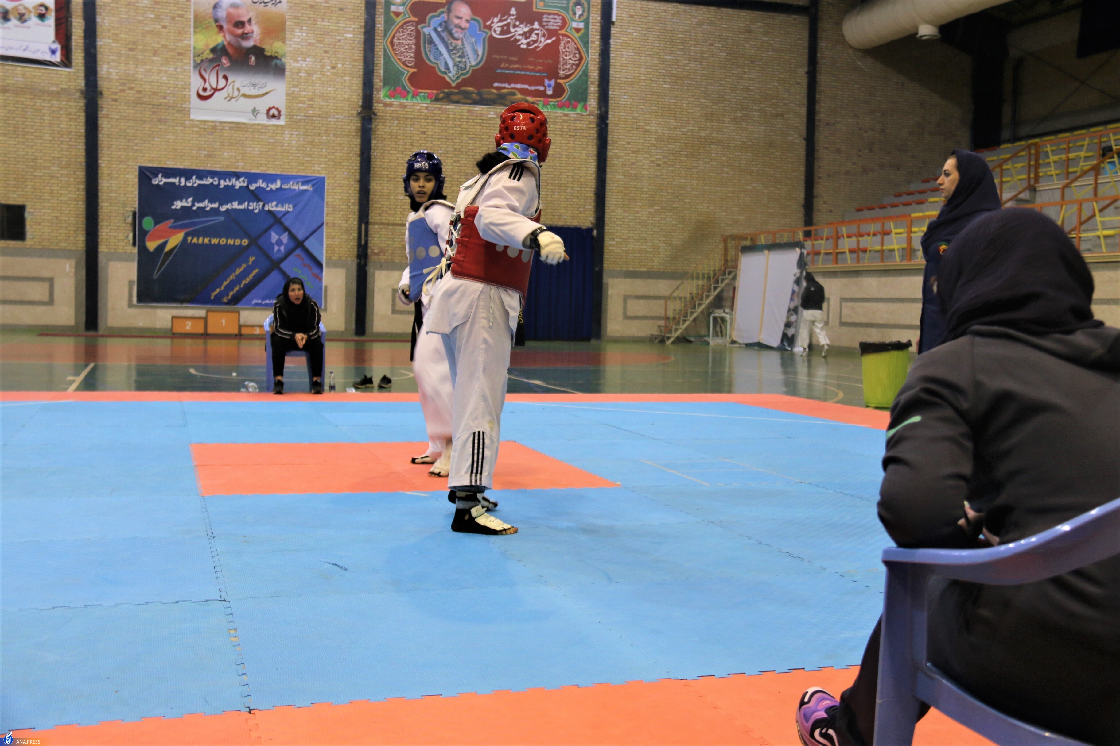 تهران قهرمان مسابقات تکواندوی دختران دانشگاه آزاد اسلامی