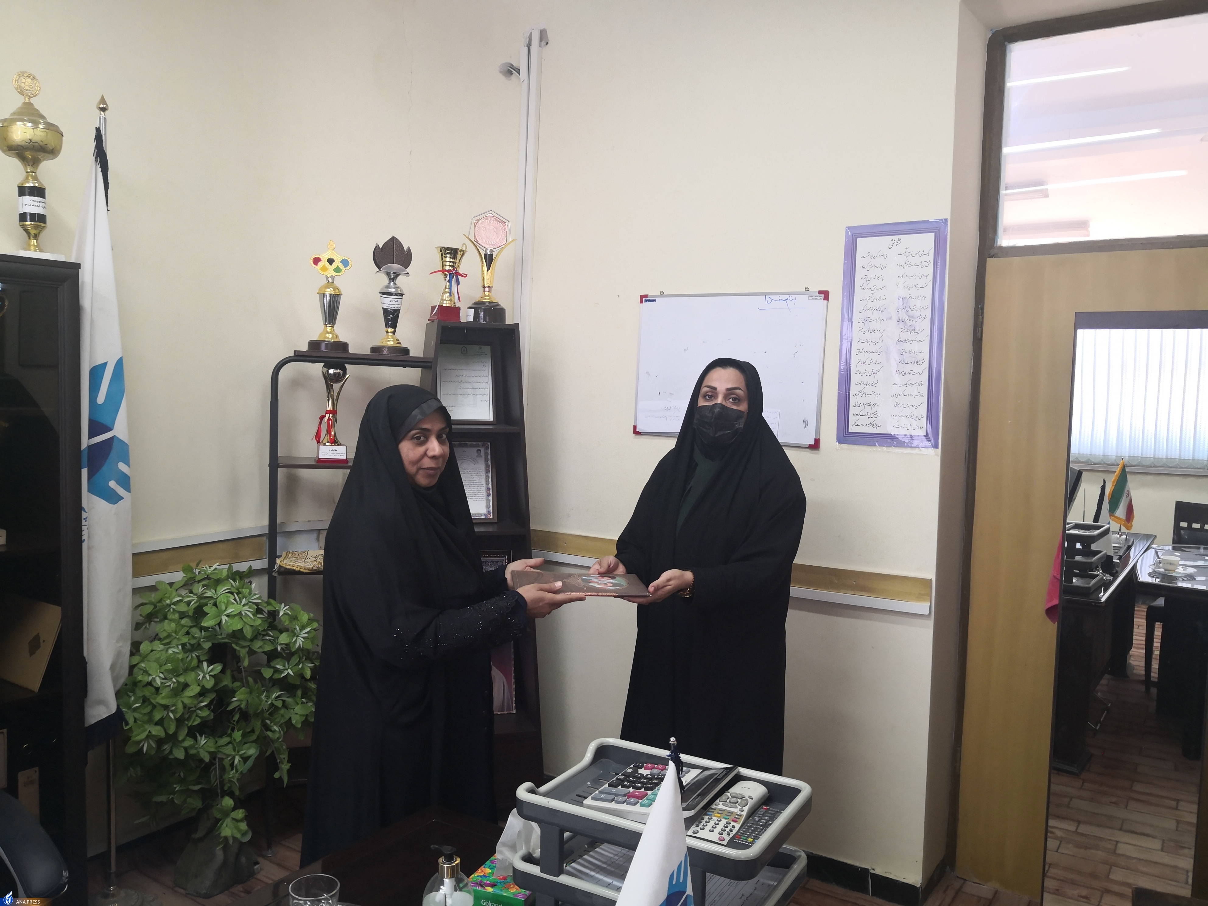 انقلاب اسلامی بسترساز ارتقای جایگاه زنان انقلاب اسلامی بسترساز ارتقای جایگاه زنان