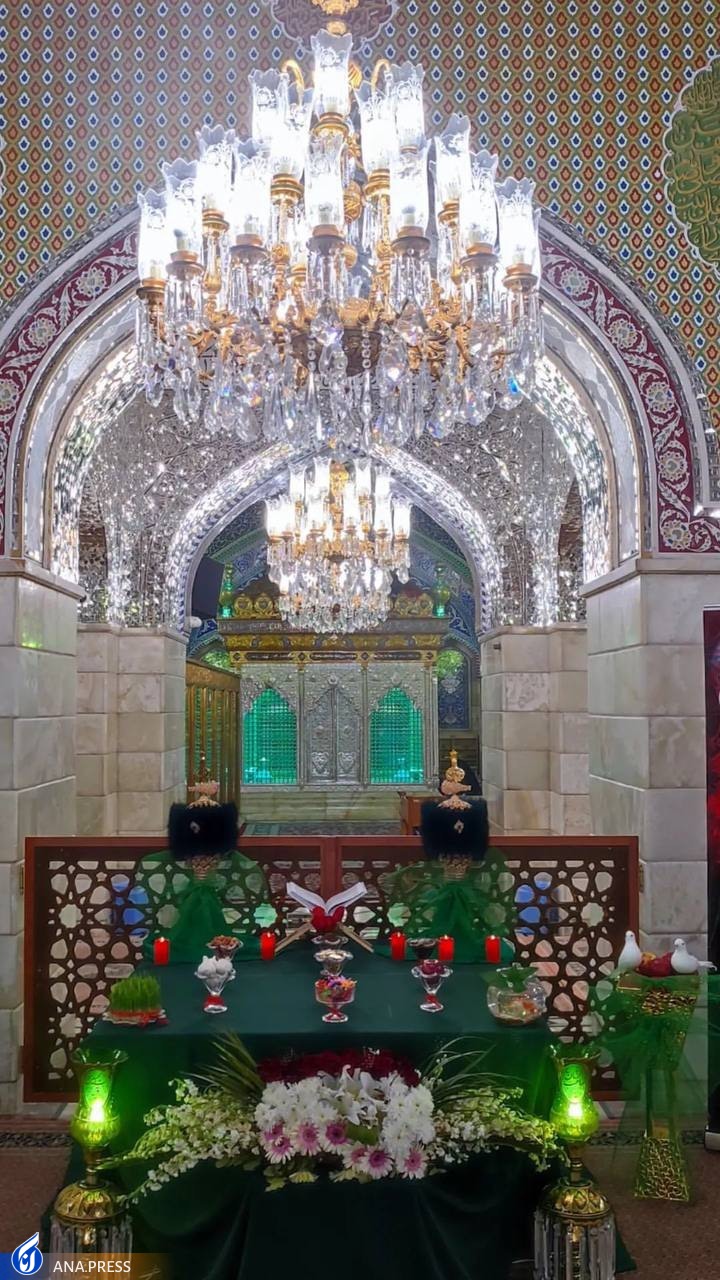 عکسی از حاج قاسم در کنار سفره هفت سین حرم حضرت رقیه(س)