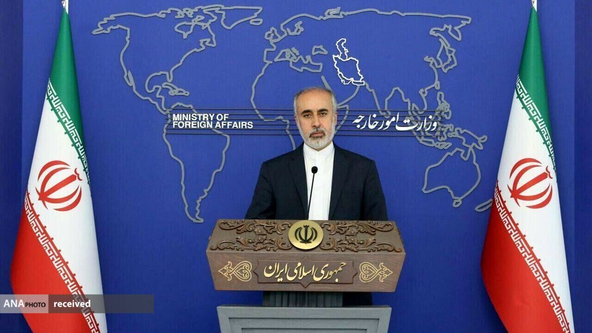 برخی به دنبال حاشیهسازیهای ناشیانه هستند
