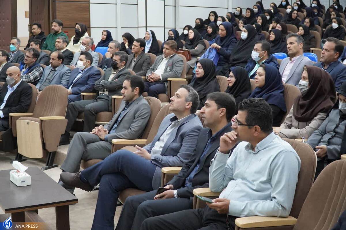دیدار نوروزی مسئولان دانشگاه آزاد با کارکنان چگونه گذشت؟