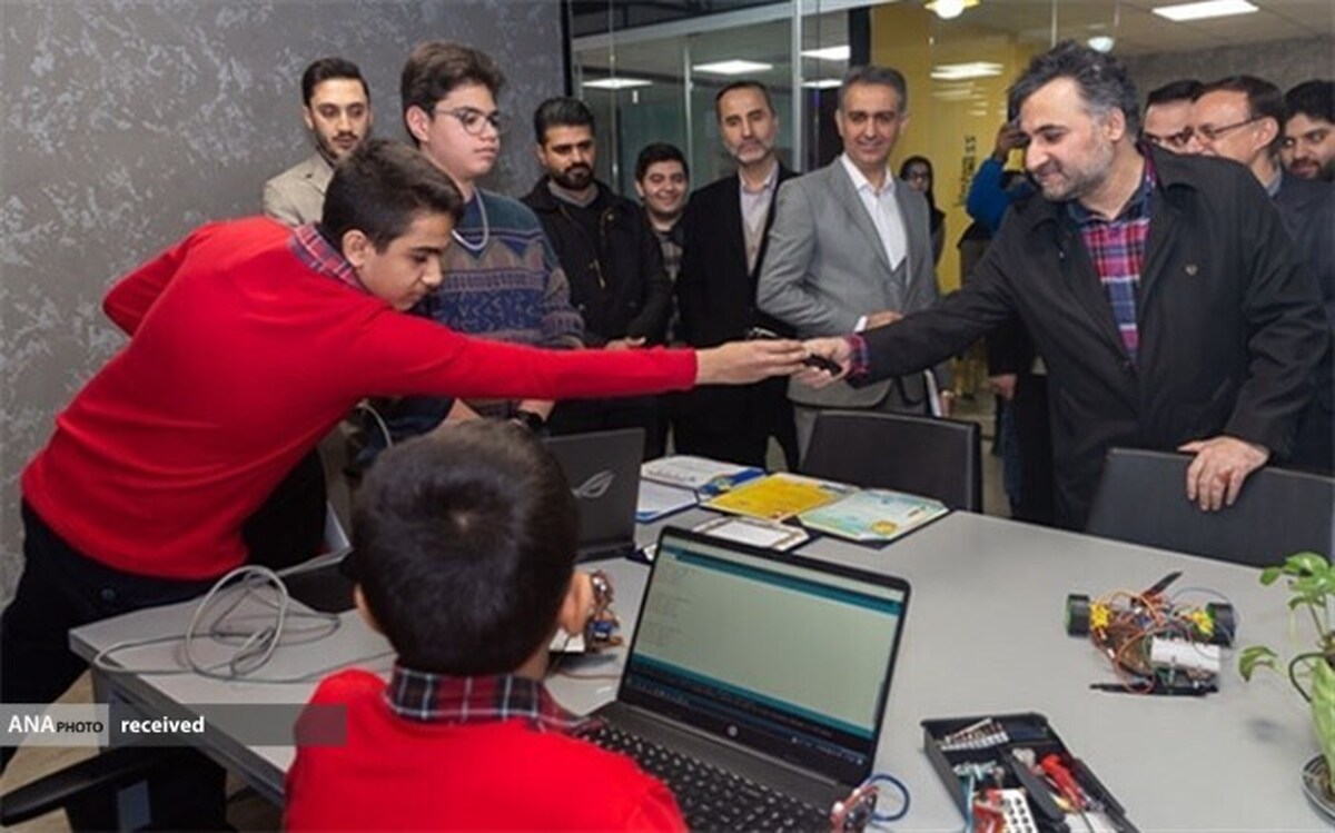 ۶۰ پژوهشسرا حلقه اتصال مدارس به بازیگران زیستبوم فناوری می شوند