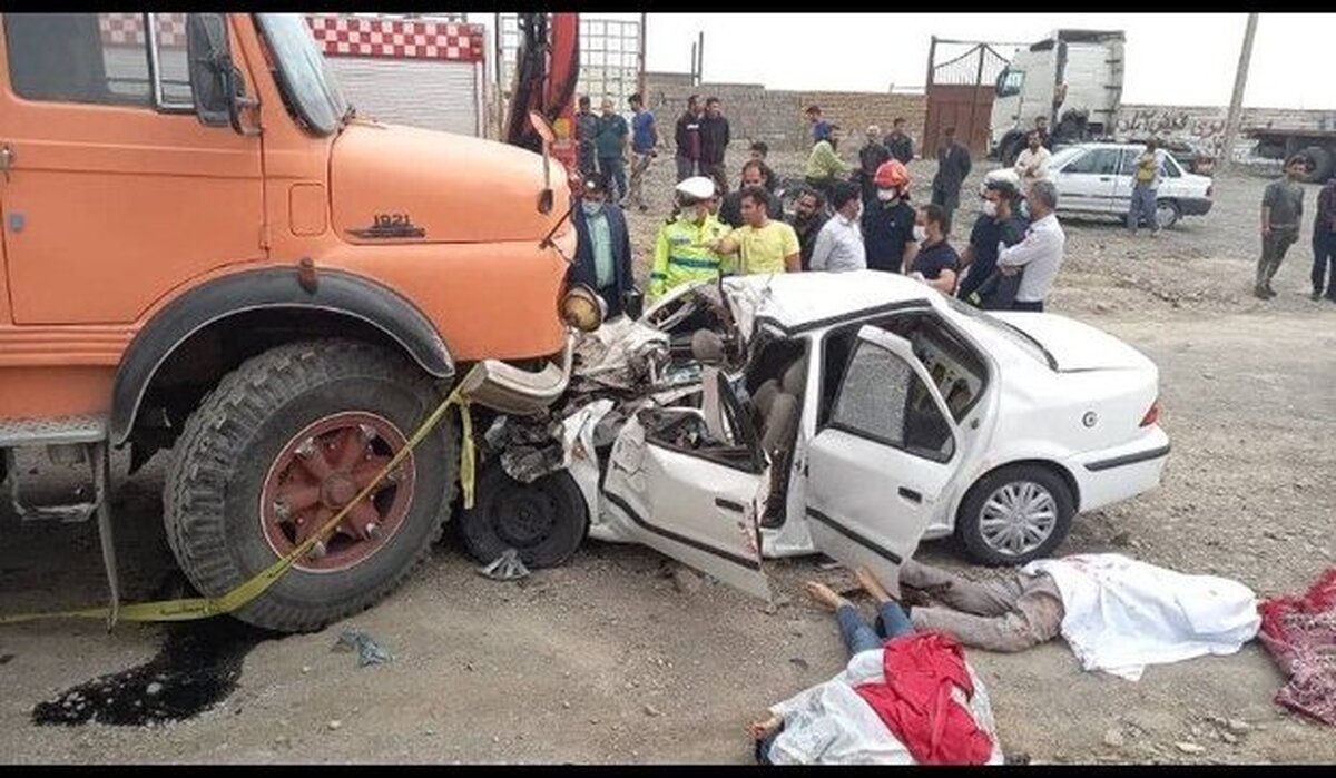 ۳۲۰ نفر از هموطنان در سوانح جادهای جانشان را از دست دادهاند