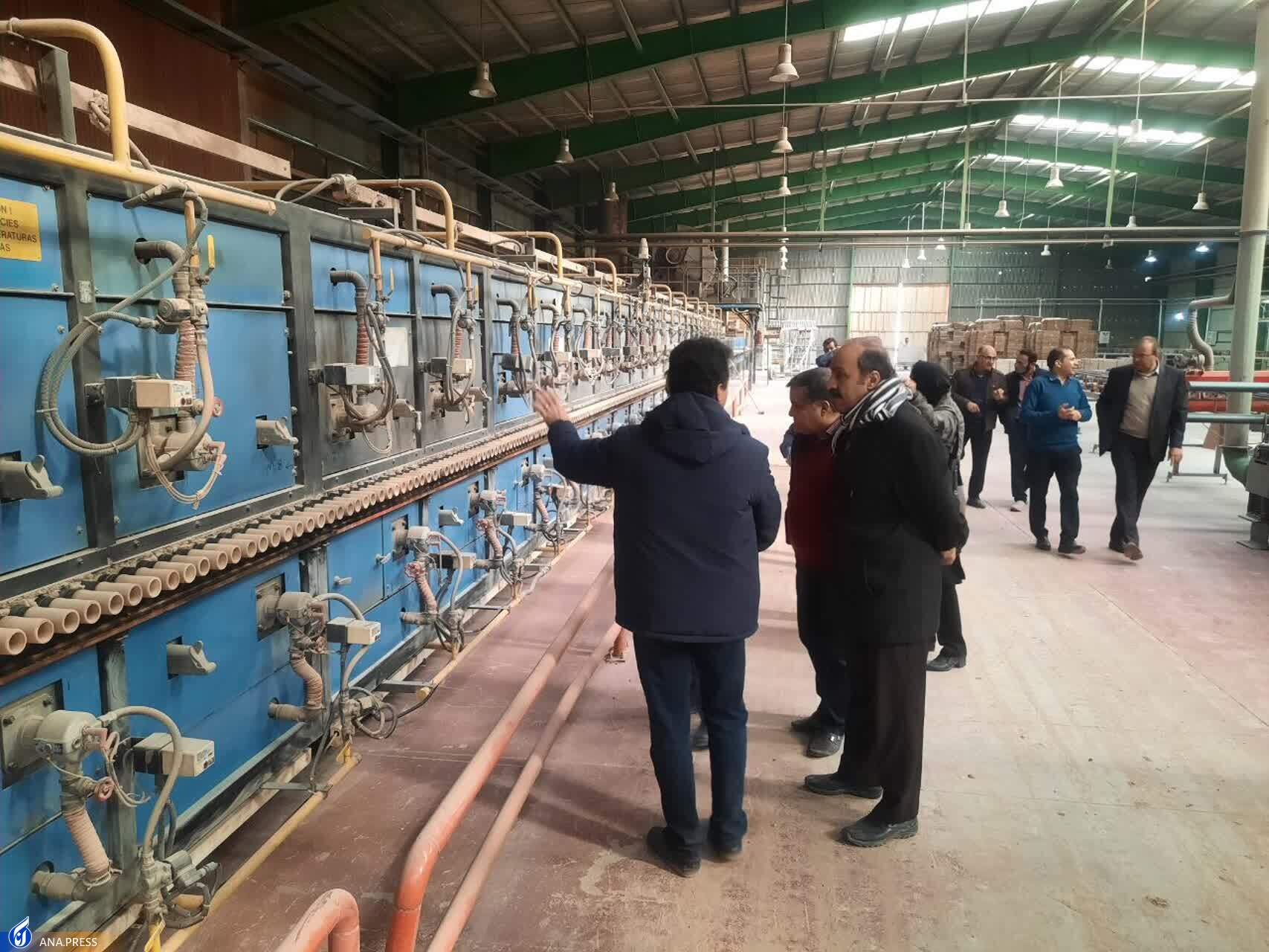 ظرفیت نیروگاه خورشیدی دانشگاه آزاد اشکذر ۲ برابر میشود ظرفیت نیروگاه خورشیدی دانشگاه آزاد اشکذر ۲ برابر میشود