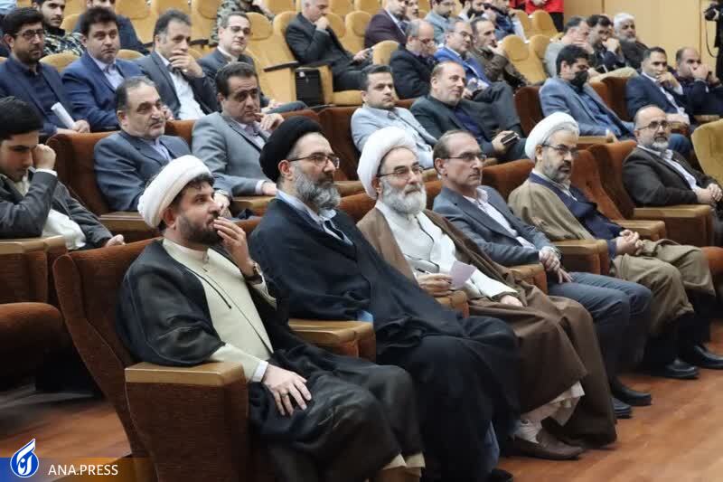 برخی از ورود جوانان به عرصه هراس دارند/ به جوان 32 ساله سازنده تجهیزات دفاعی افتخار کردم برخی از ورود جوانان به عرصه هراس دارند/ به جوان 32 ساله سازنده تجهیزات دفاعی افتخار کردم