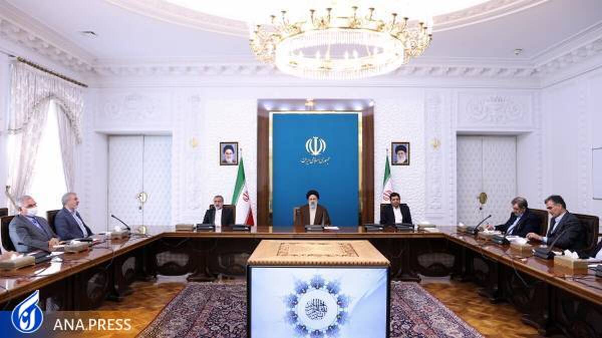 مهار تورم و رشد تولید نه یک برنامه مقطعی، بلکه برنامه دائم دولت تا تحقق آن است
