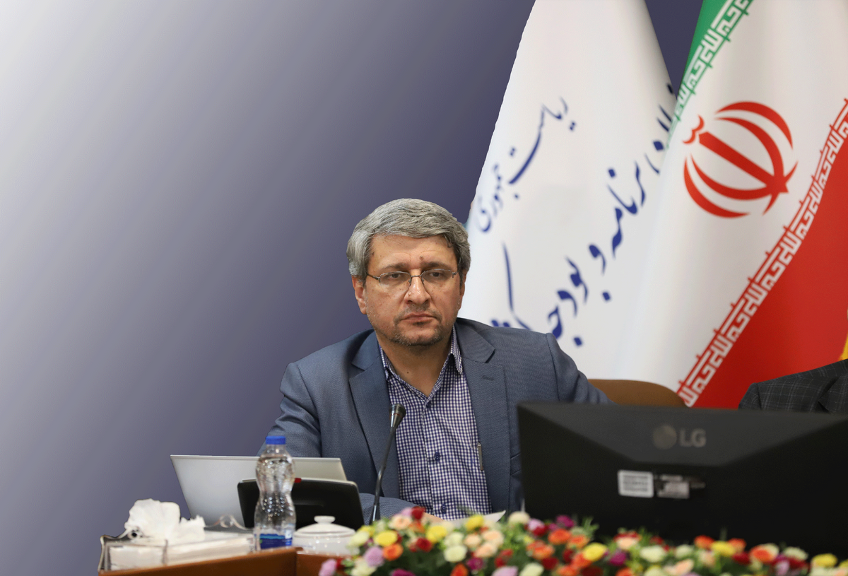 بودجه تا پایان سال تصویب میشود/ واردات خودرو ارز میگیرد، اما مشروط