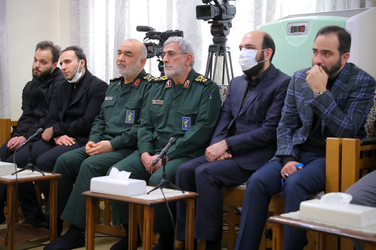 رهبر انقلاب: شهید سلیمانی برای احیای جبهه مقاومت بسیار تلاش کرد/ خط تقویت جبهه مقاومت باید ادامه یابد