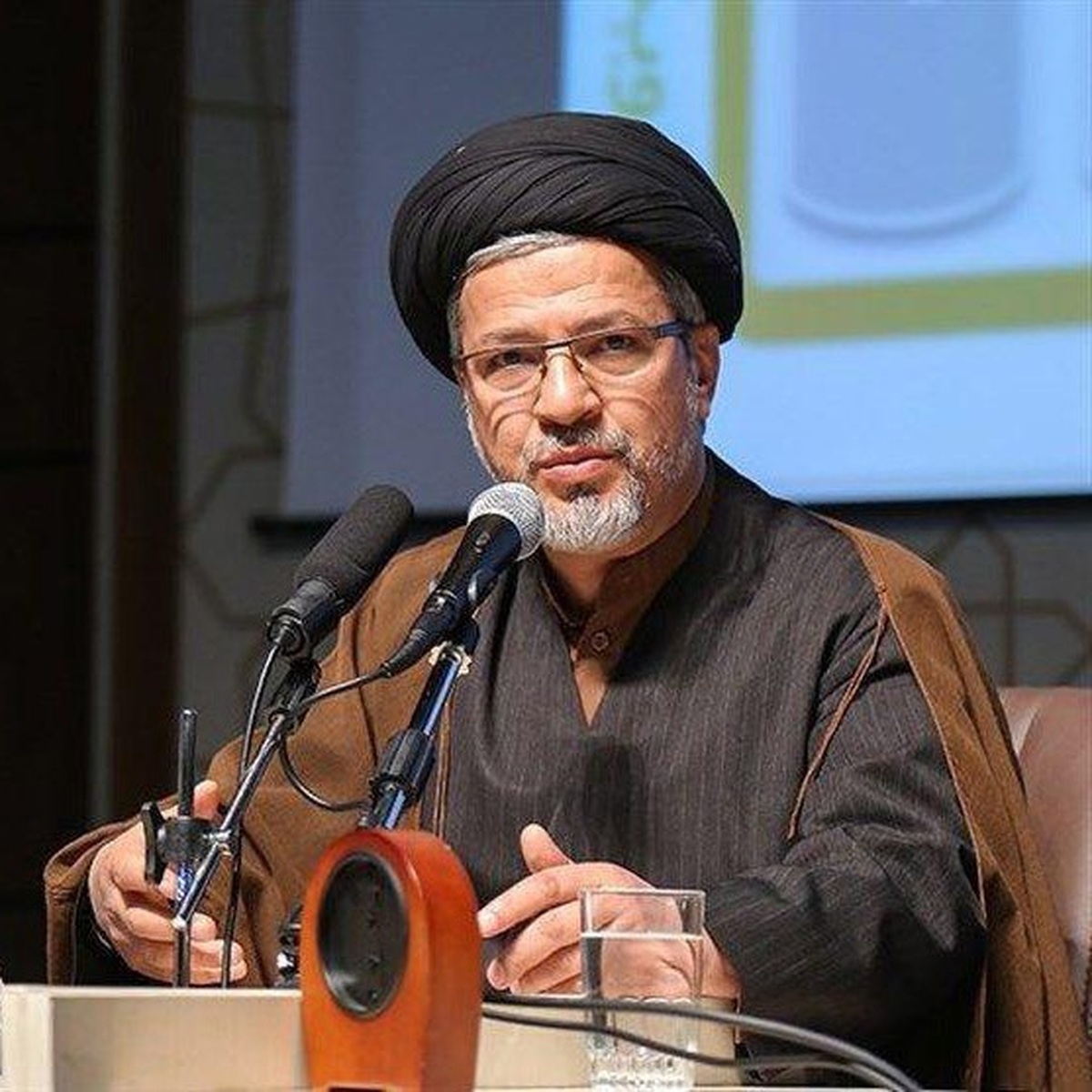 سند ملی هوش مصنوعی ماه آینده نهایی میشود هوش مصنوعی را به عنوان یک زیست بوم زندگی نگاه میکنیم